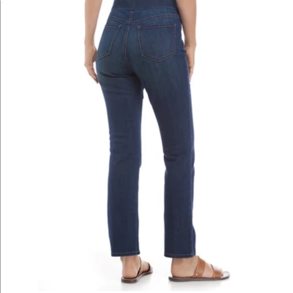 𝅺kim Rogers®
Women's Pull On Denim Jeans - Picture 2 of 7